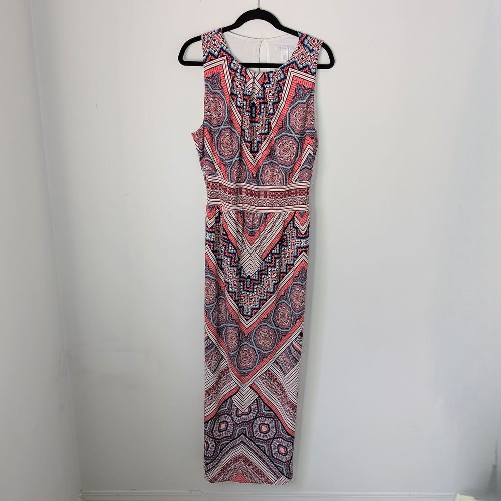 Elegant Geometric Patterned Maxi Dress